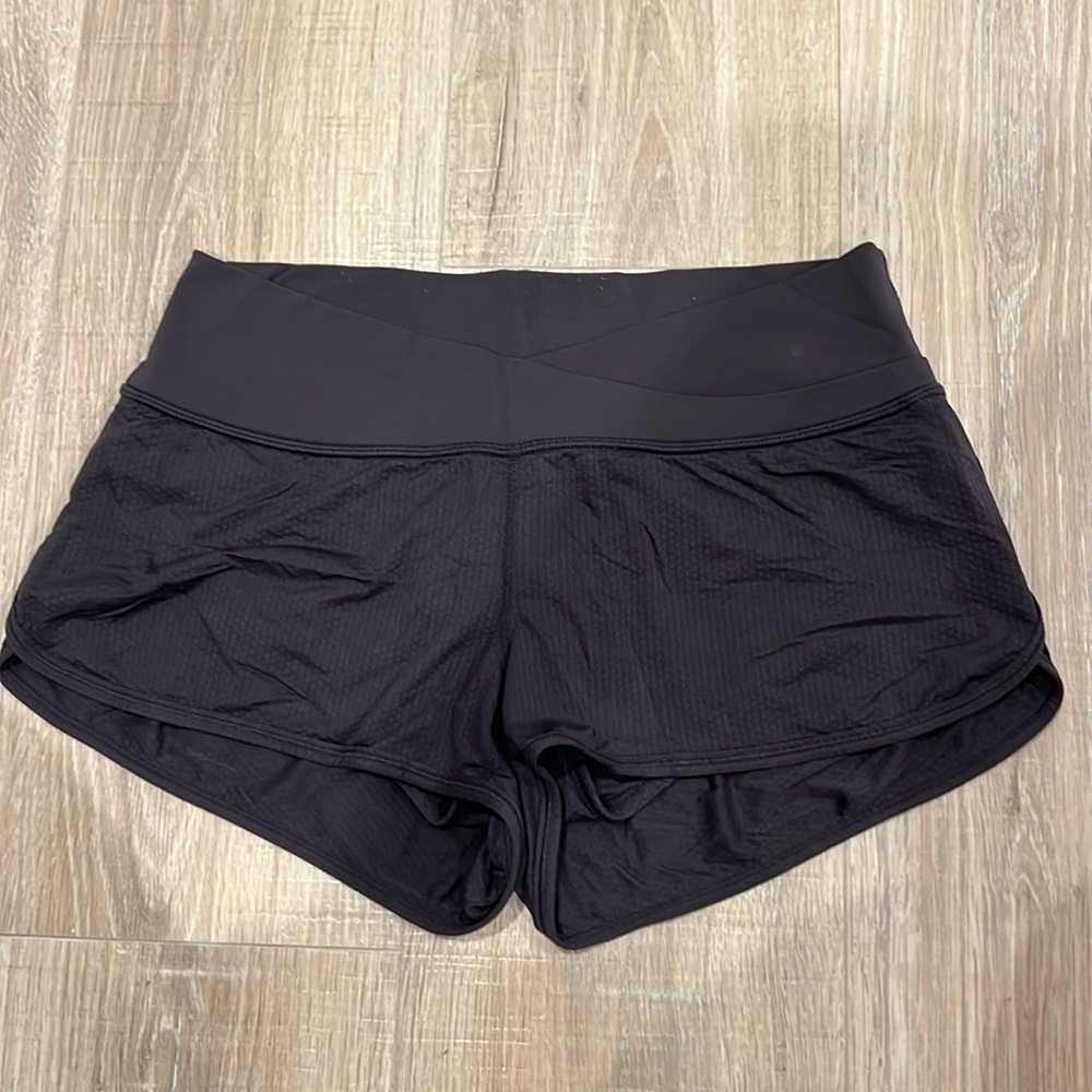 Lululemon running short